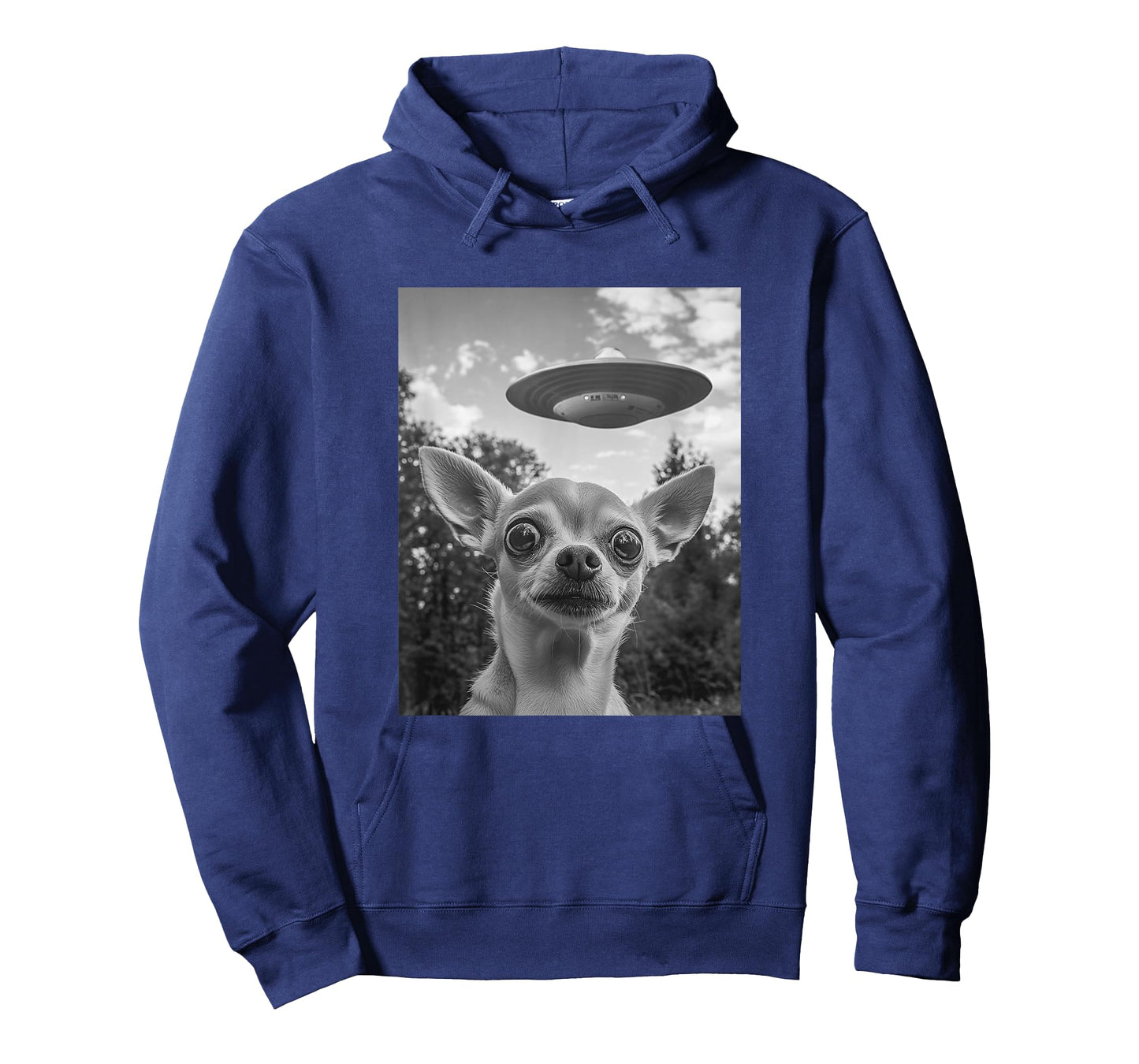 Funny Chihuahua Selfie with UFO T-Shirt