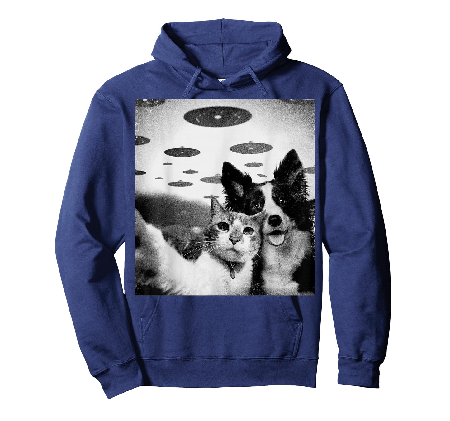 Cat And Dog Selfie With Alien UFOs Funny Weird Graphic Mens T-Shirt