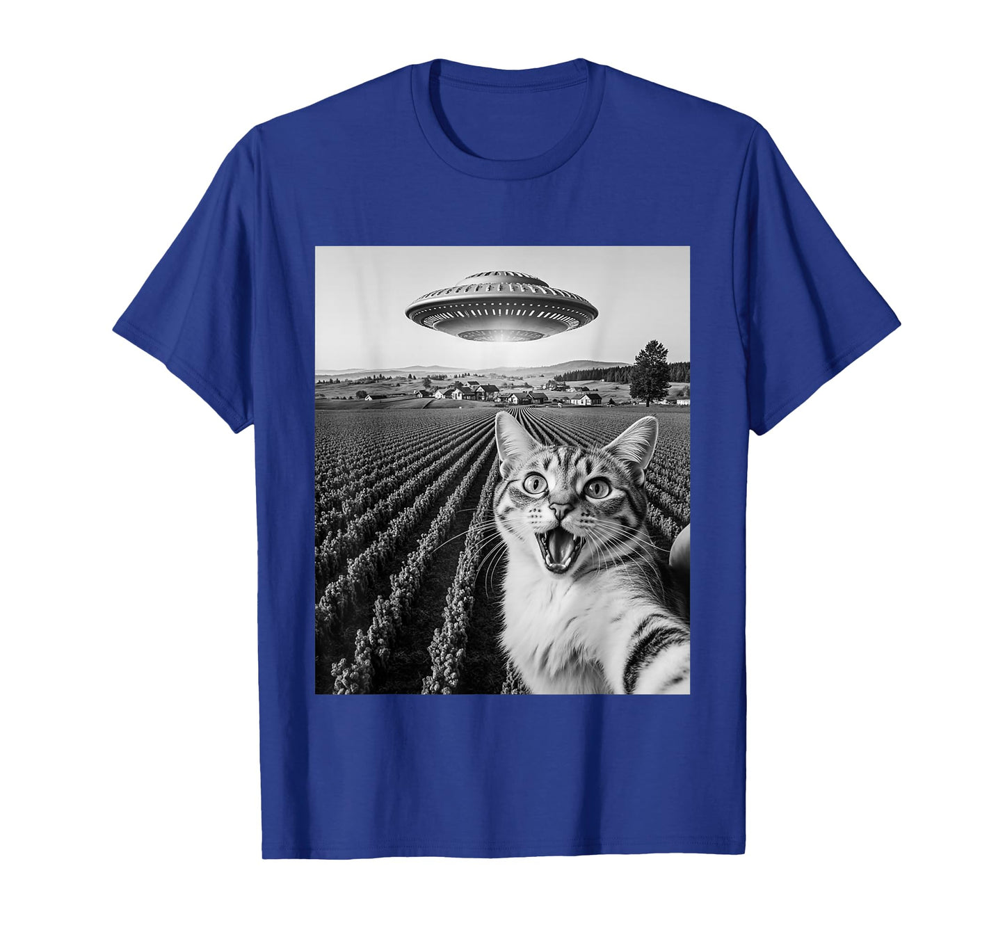 Cat Selfie With Alien UFO Funny Cat graphic tees T-Shirt