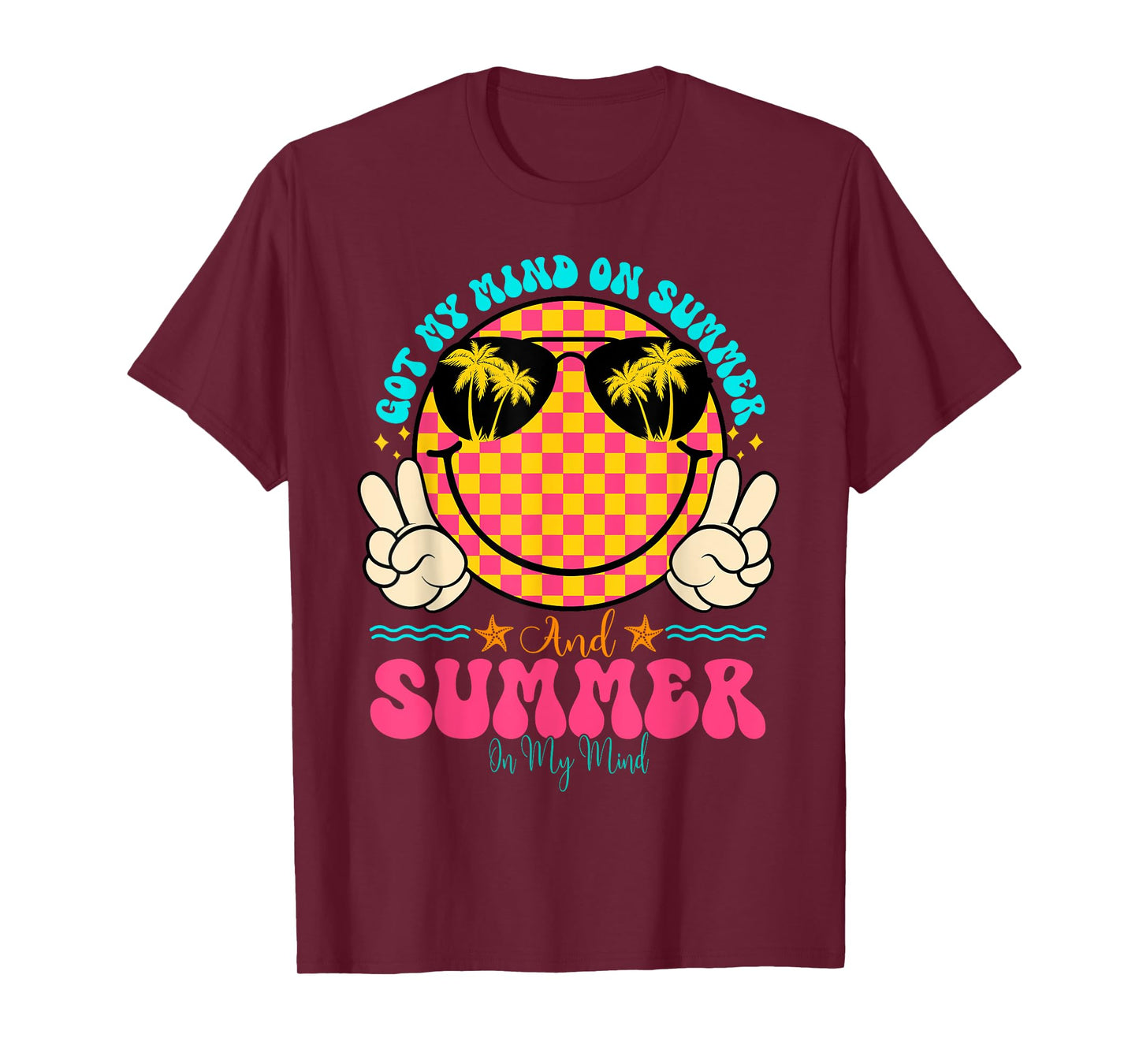 Groovy Happy Face Summer Vibes Got My Mind On Summer Teacher T-Shirt for Men Women