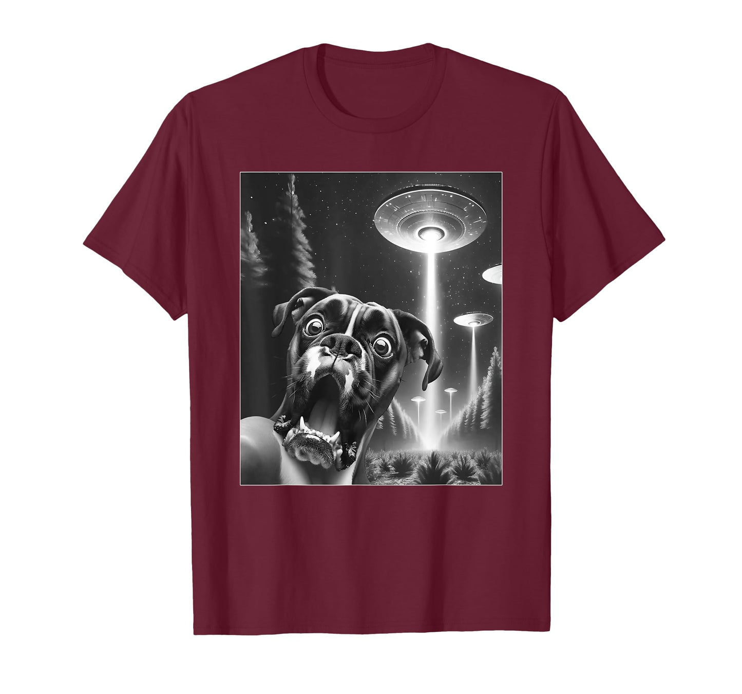 Funny Boxer Dog Alien UFO Taking a Selfie Dog Mom Dad Men Women Girls Kids T-Shirt