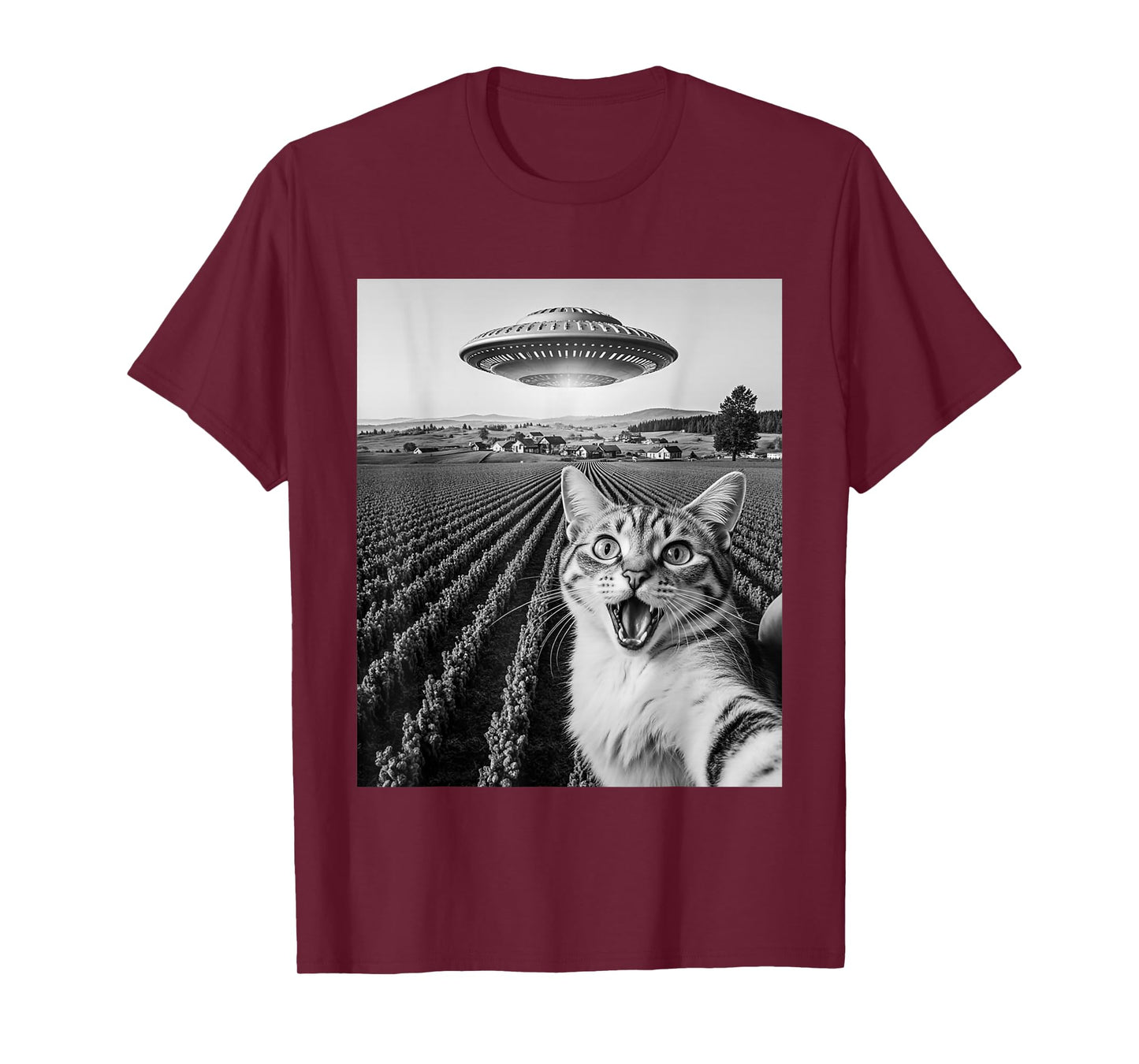 Cat Selfie With Alien UFO Funny Cat graphic tees T-Shirt