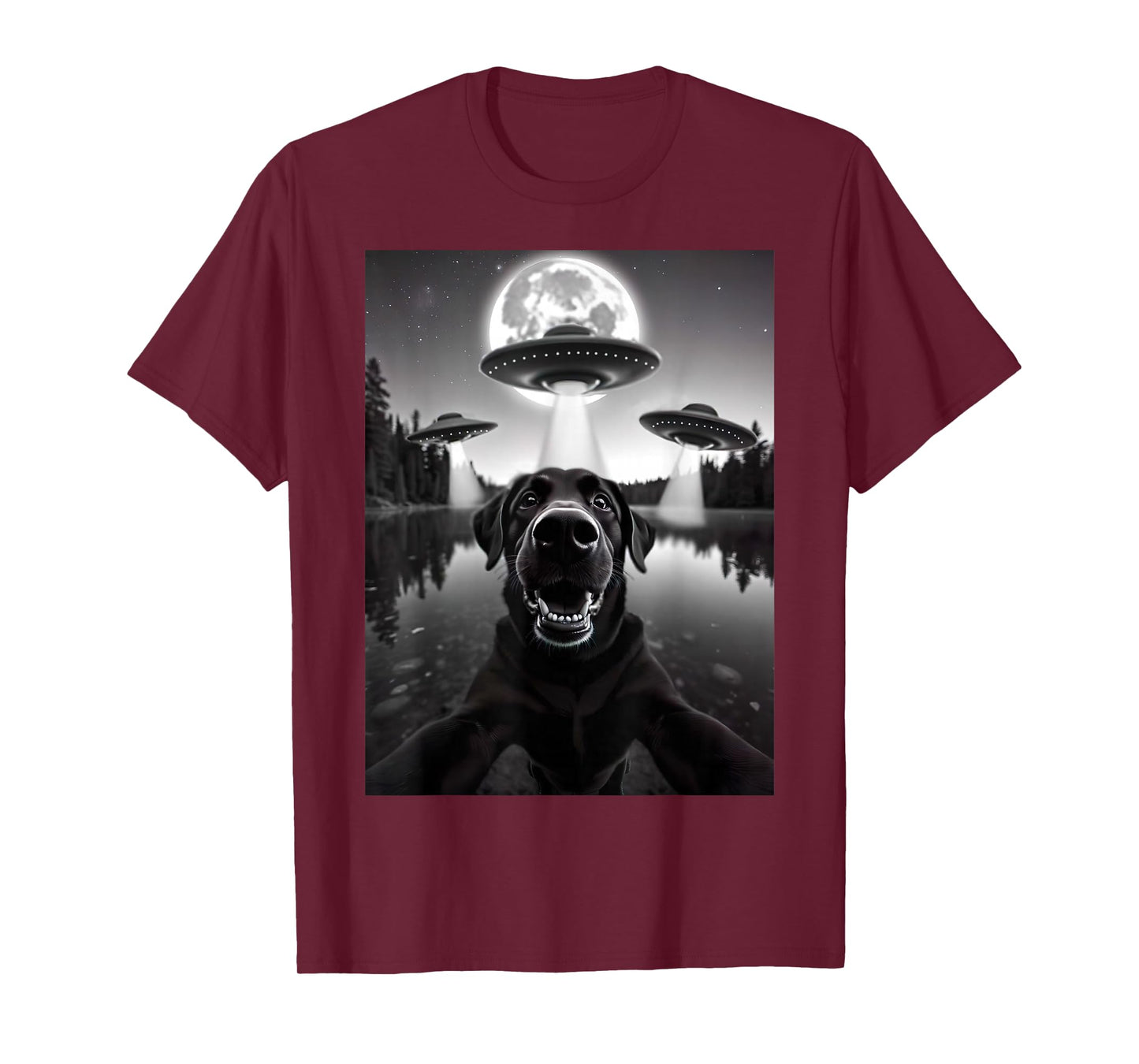Funny Black Lab Labrador Dog Selfie with UFOs Weird Aliens T-Shirt