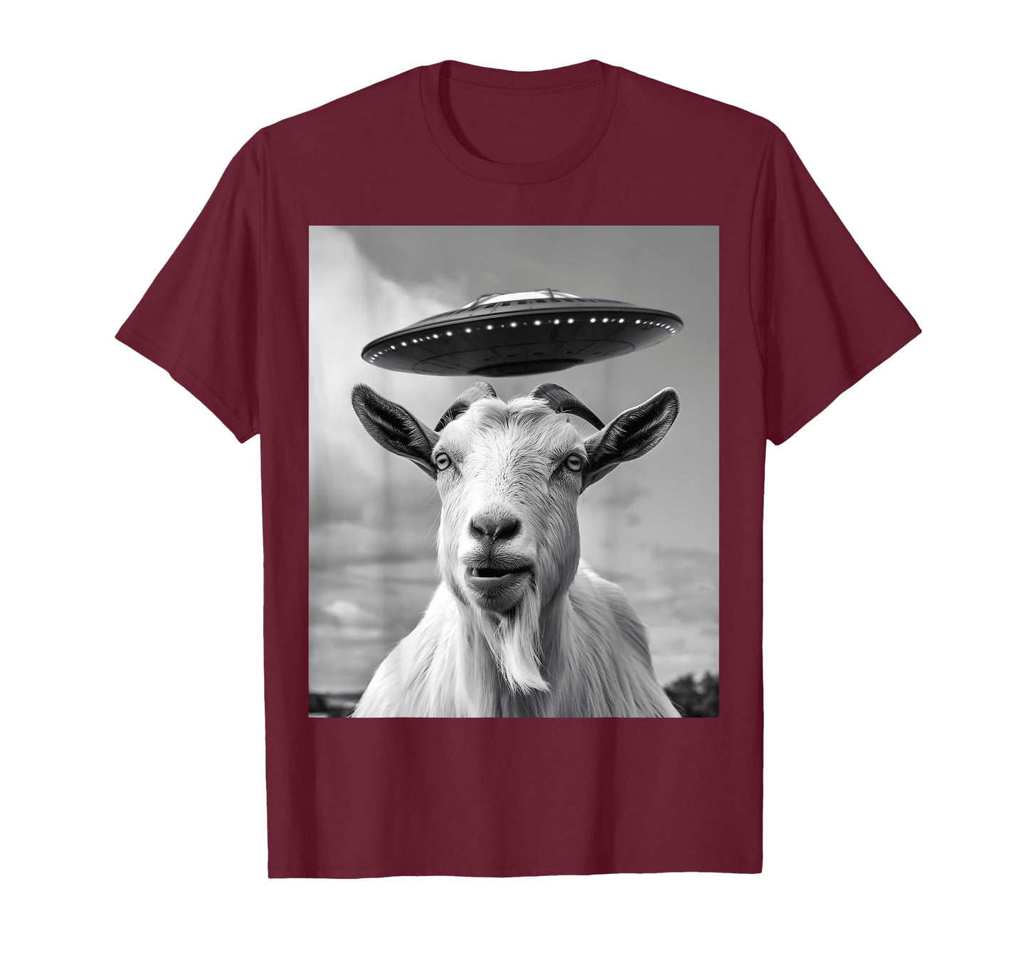 Goat Selfie With Alien UFO Funny Goat Gifts For Men Women T-Shirt