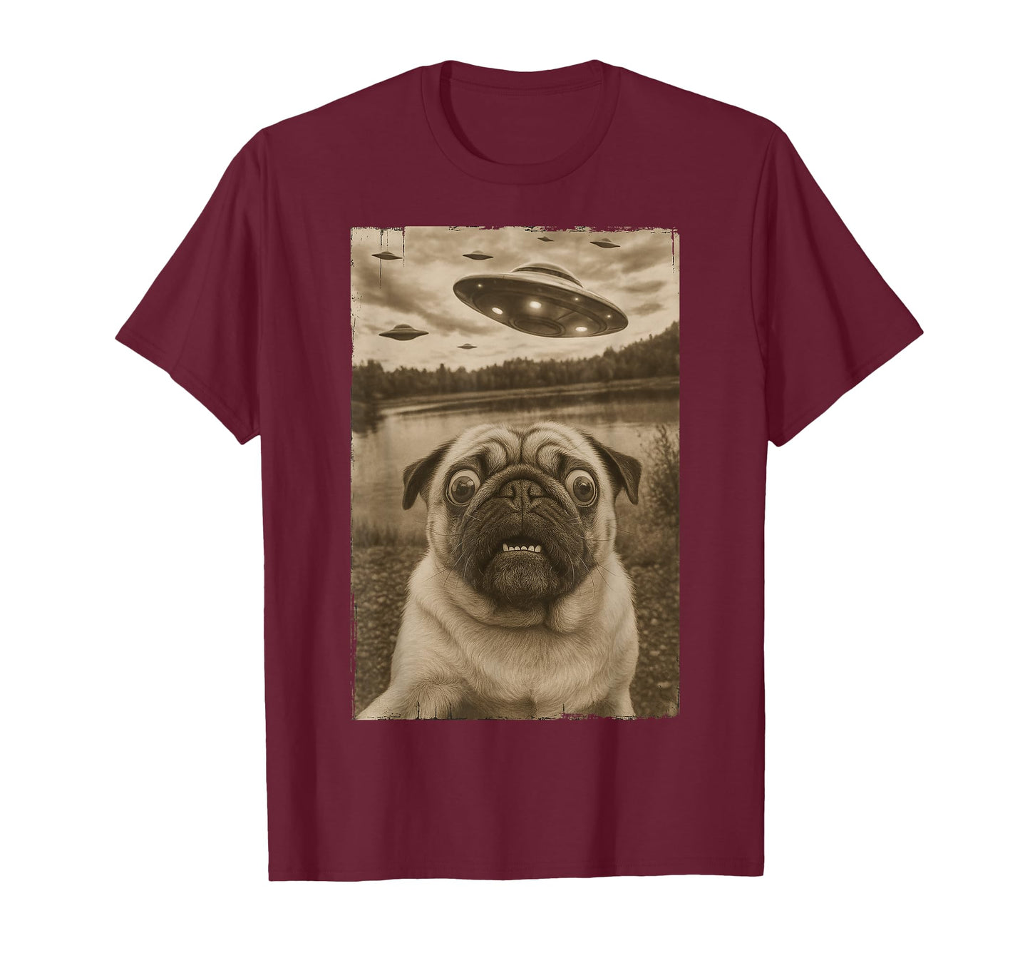 Vintage Pug UFO Encounters - Funny UFO and Pug Selfie T-Shirt