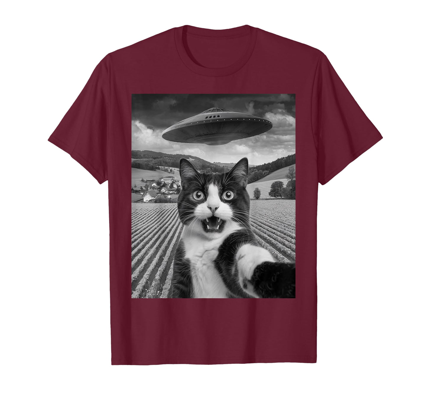 Cat Selfie With Alien UFO Funny Cat Gifts For Men Women Kid T-Shirt