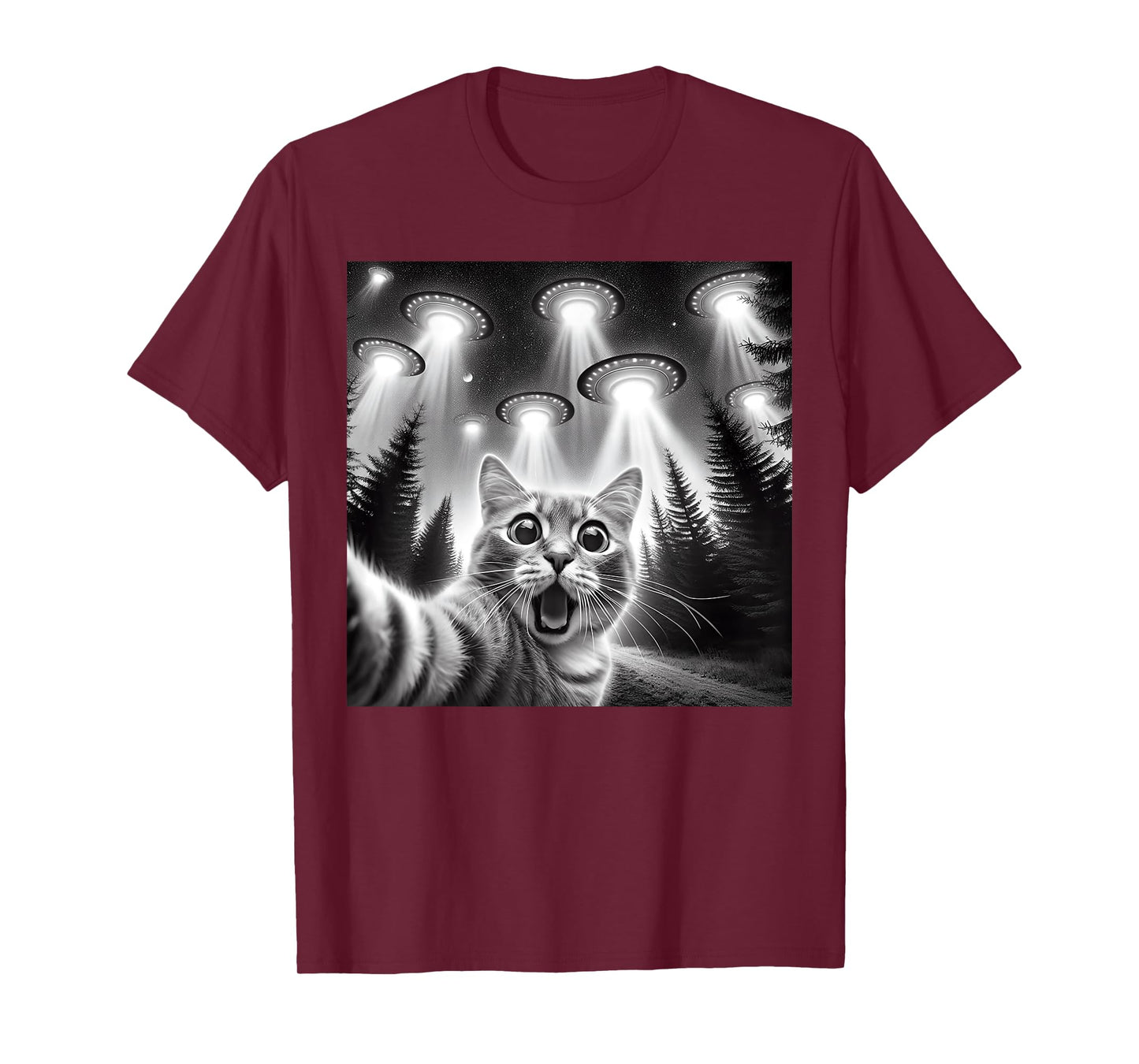 Cat Selfie With Alien UFO Funny Cat Gifts For Men Women Kids T-Shirt