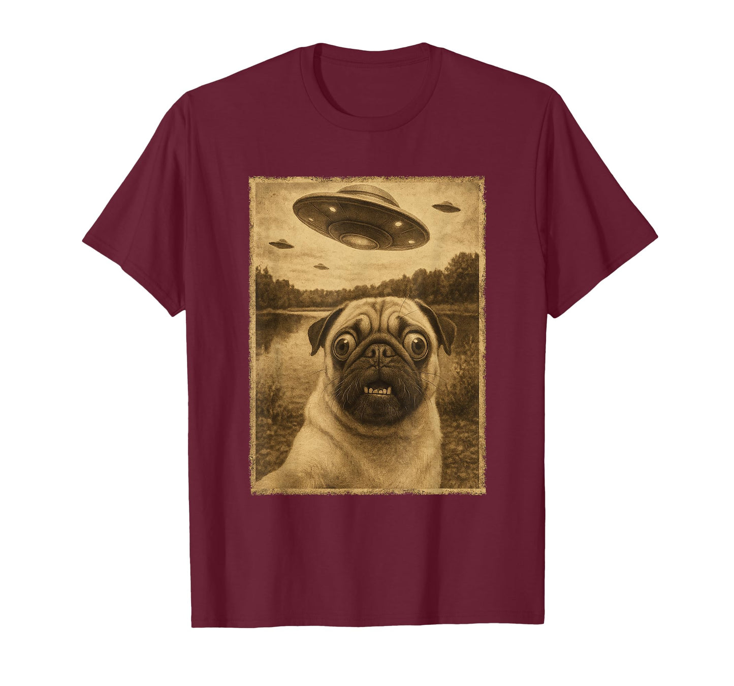 Vintage Pug UFO Encounters - Funny UFO and Pug Selfie T-Shirt