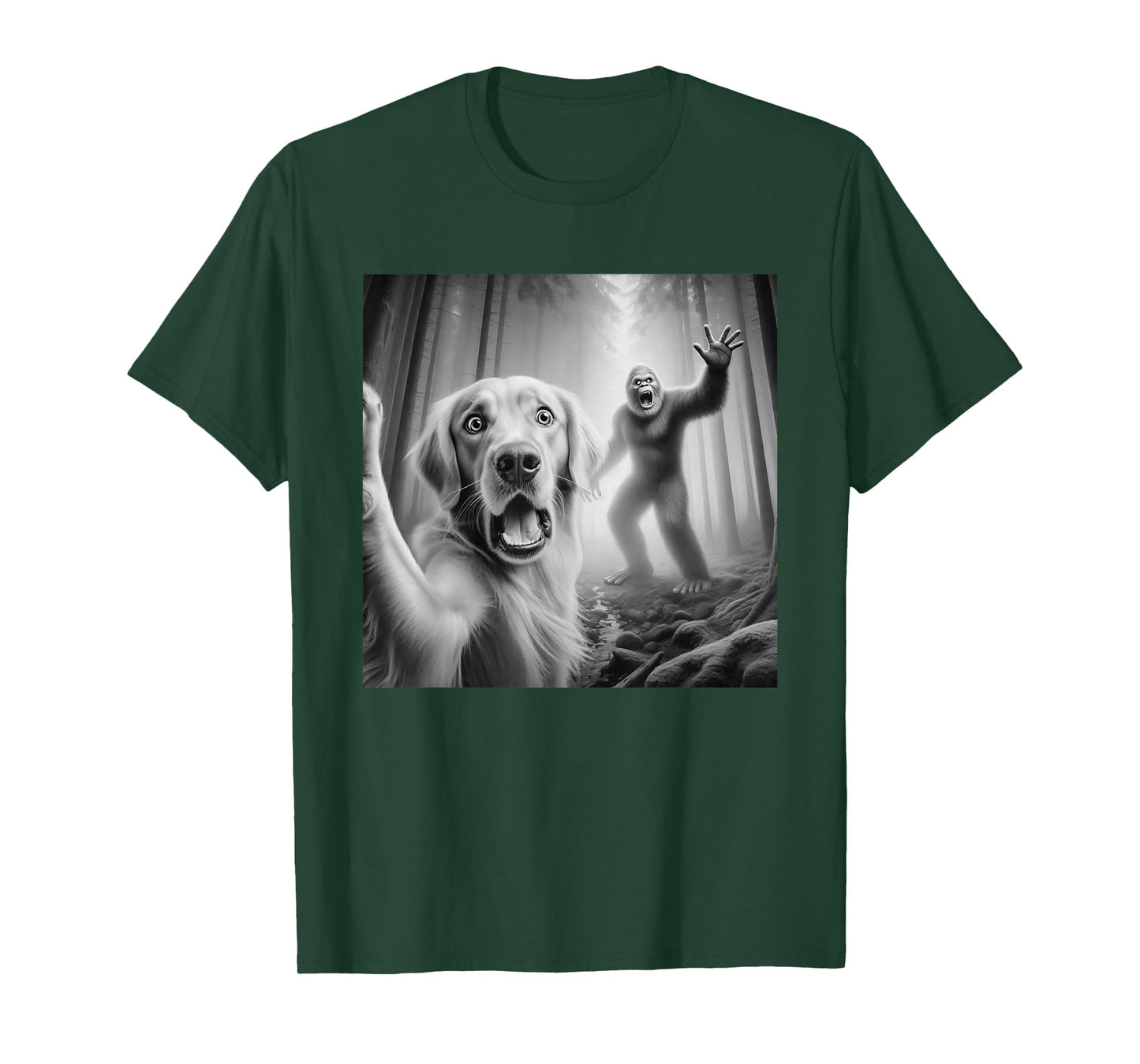 Funny Golden retriever Selfie with bigfoot sasquatch T-Shirt