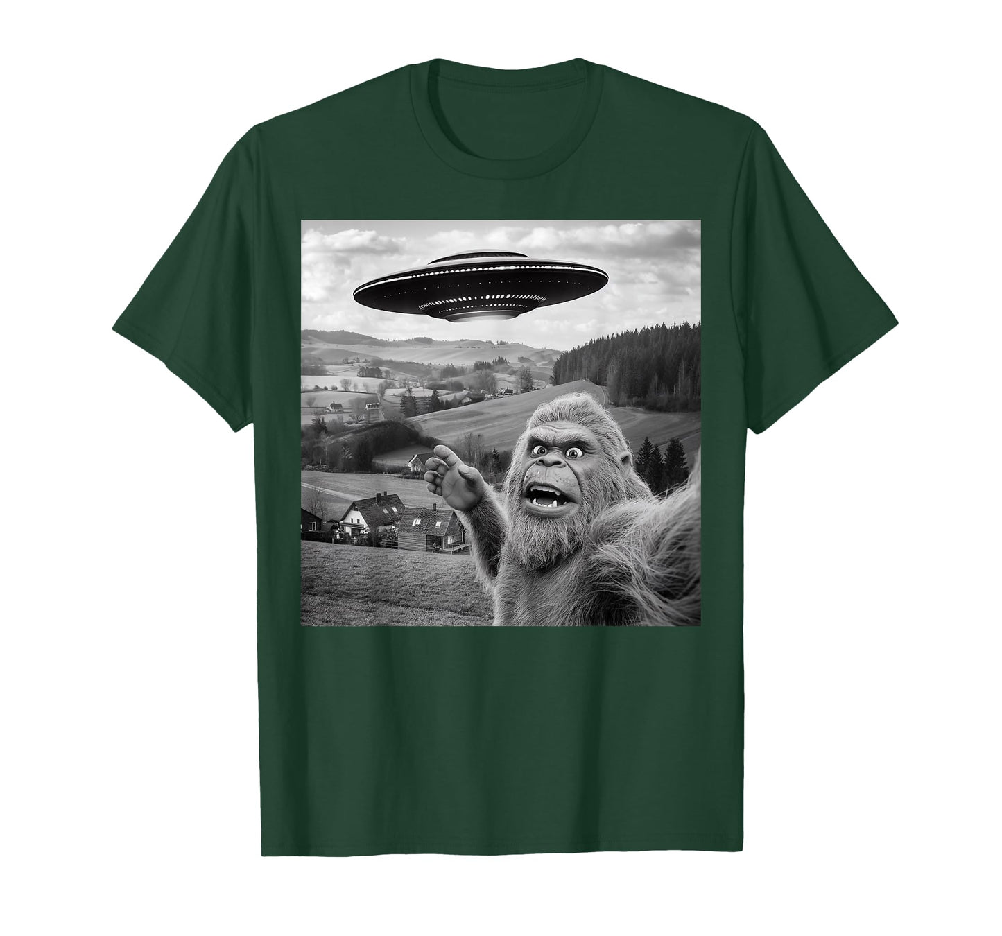 Bigfoot Selfie With Alien UFO Funny Gifts For Men Women Kid T-Shirt