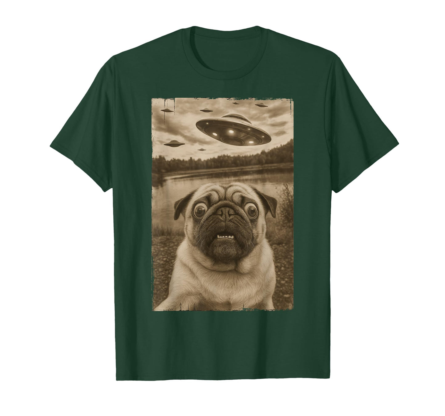 Vintage Pug UFO Encounters - Funny UFO and Pug Selfie T-Shirt