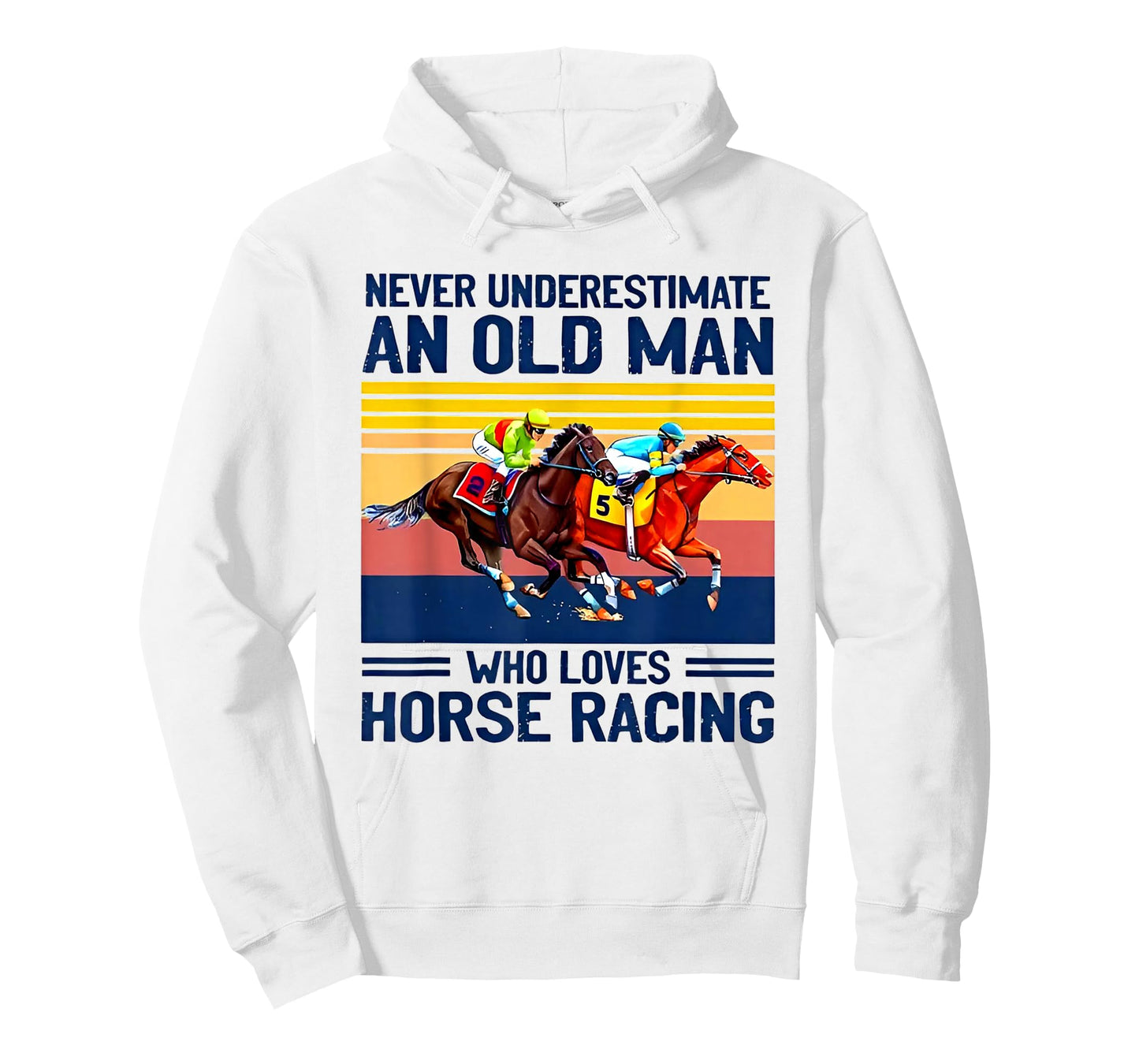 Never underestimate an old man who loves horse racing T-Shirt