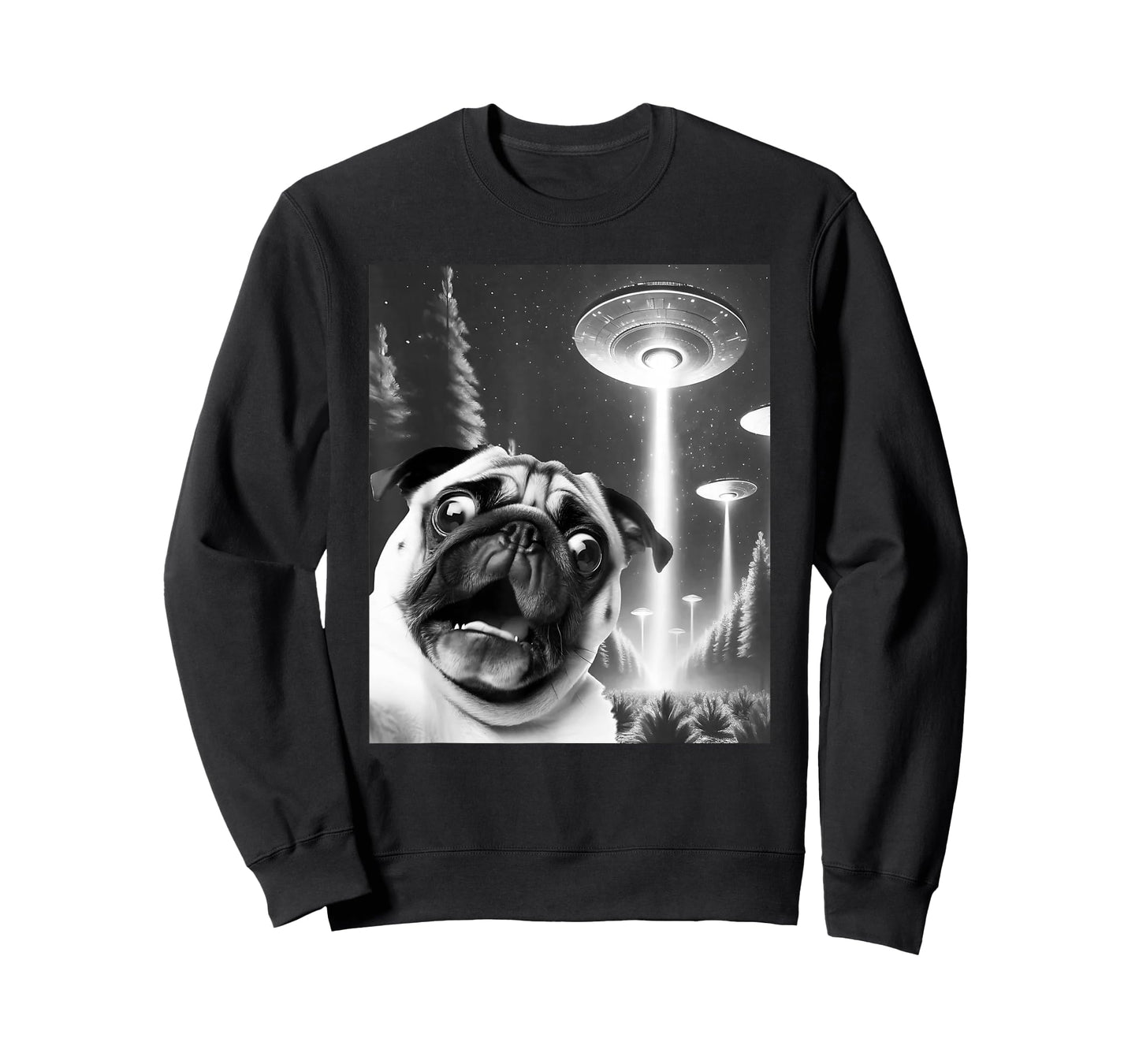 Funny Pug Alien UFO Taking a Selfie Dog Mom Dad T-Shirt