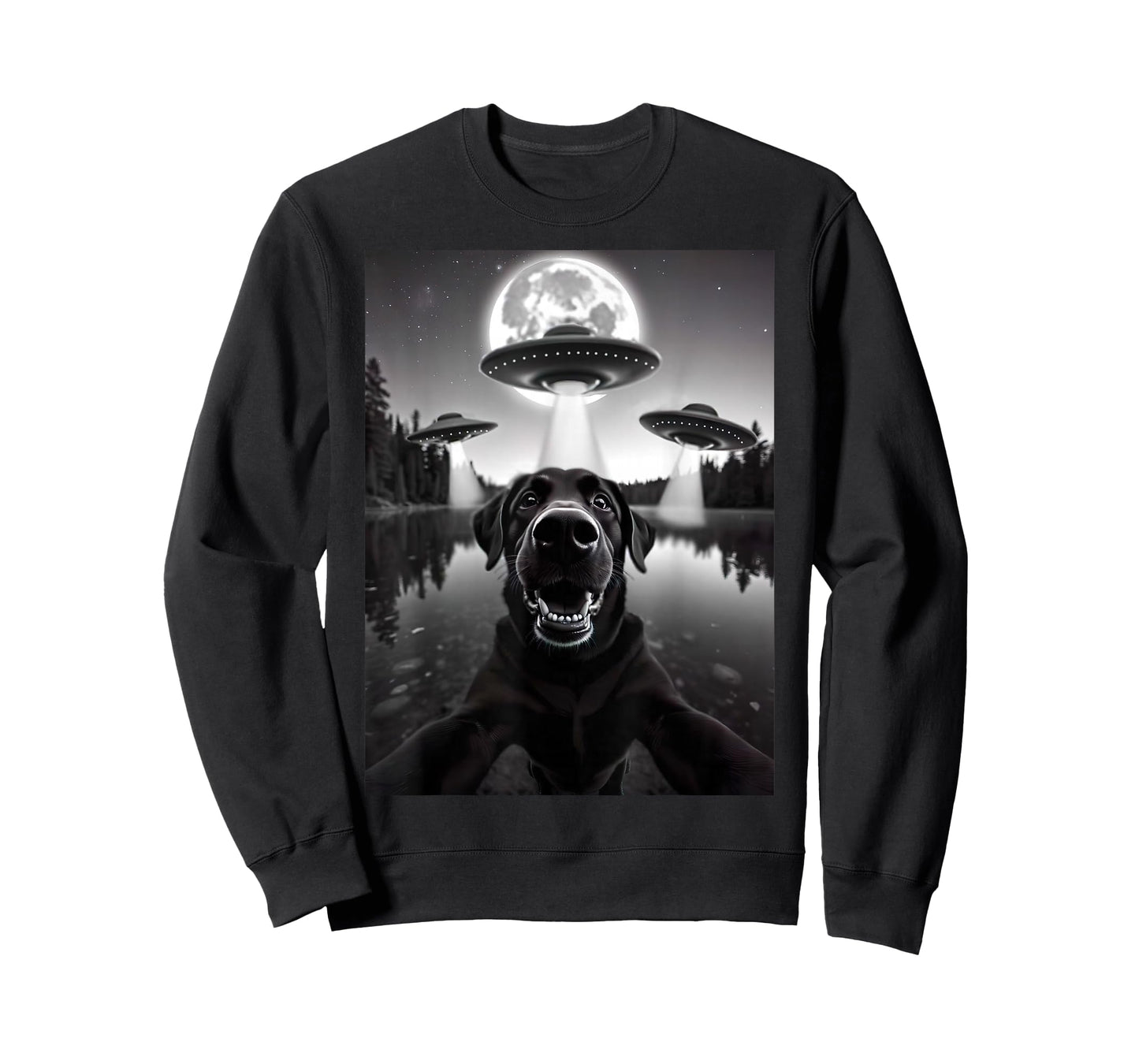 Funny Black Lab Labrador Dog Selfie with UFOs Weird Aliens T-Shirt