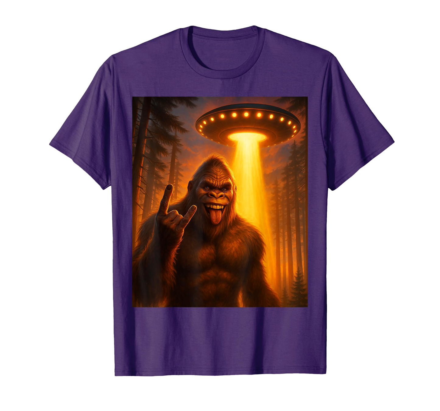 Sasquatch Bigfoot Selfie With UFO Alien Rock On Gift Graphic T-Shirt
