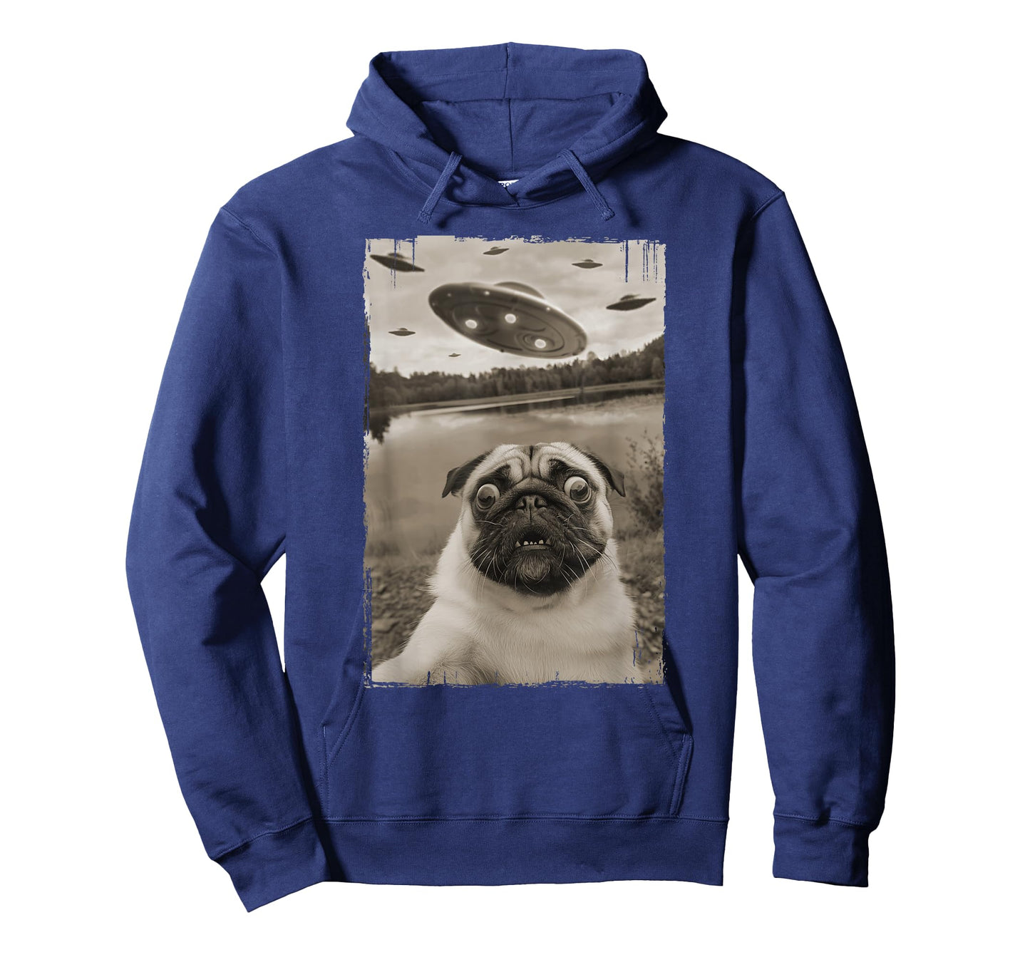 Vintage Pug UFO Encounters - Funny UFO and Pug Selfie T-Shirt