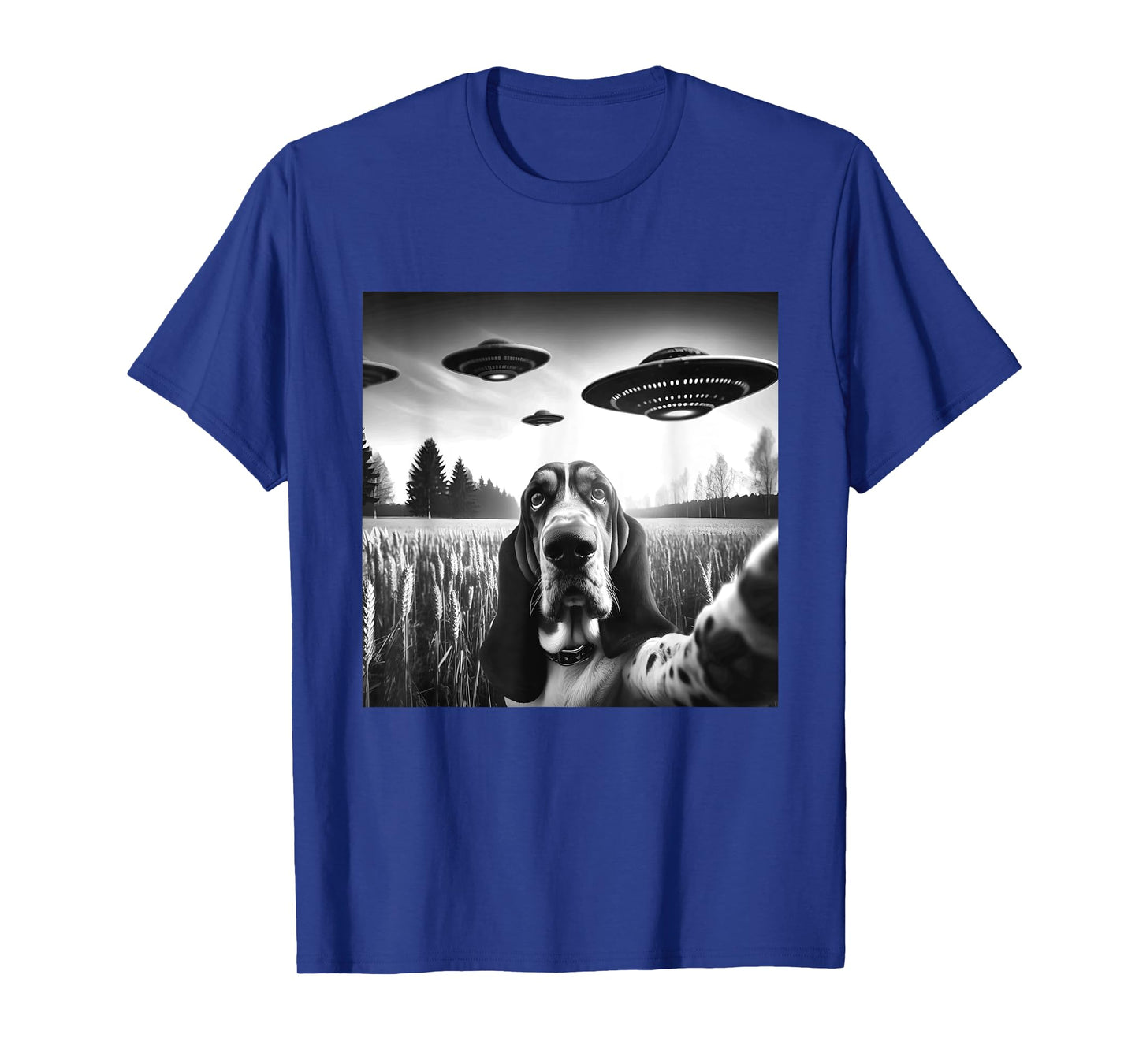 Basset Hound Funny Dog Graphic Selfie with UFOs Weird Aliens T-Shirt