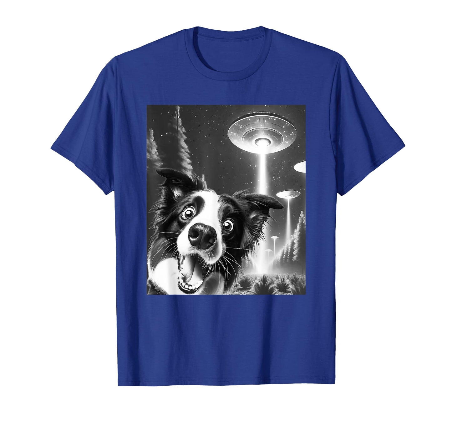 Funny Border Collie Alien UFO Taking a Selfie Dog Mom Dad Men Women Girls Kids T-Shirt