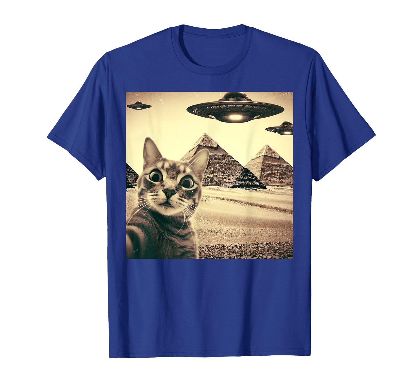 Cat Selfie With Alien UFO Funny Cat Gifts For Men Women Kid T-Shirt