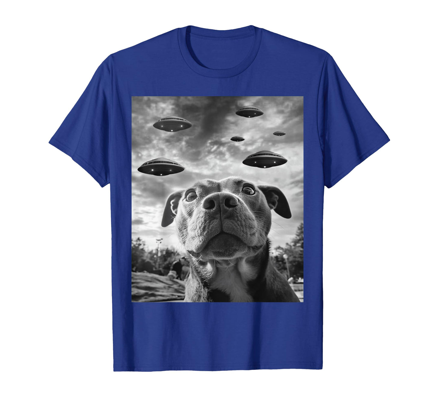 Funny Dog Pitbull Selfie with UFOs Alien Novelty T-Shirt