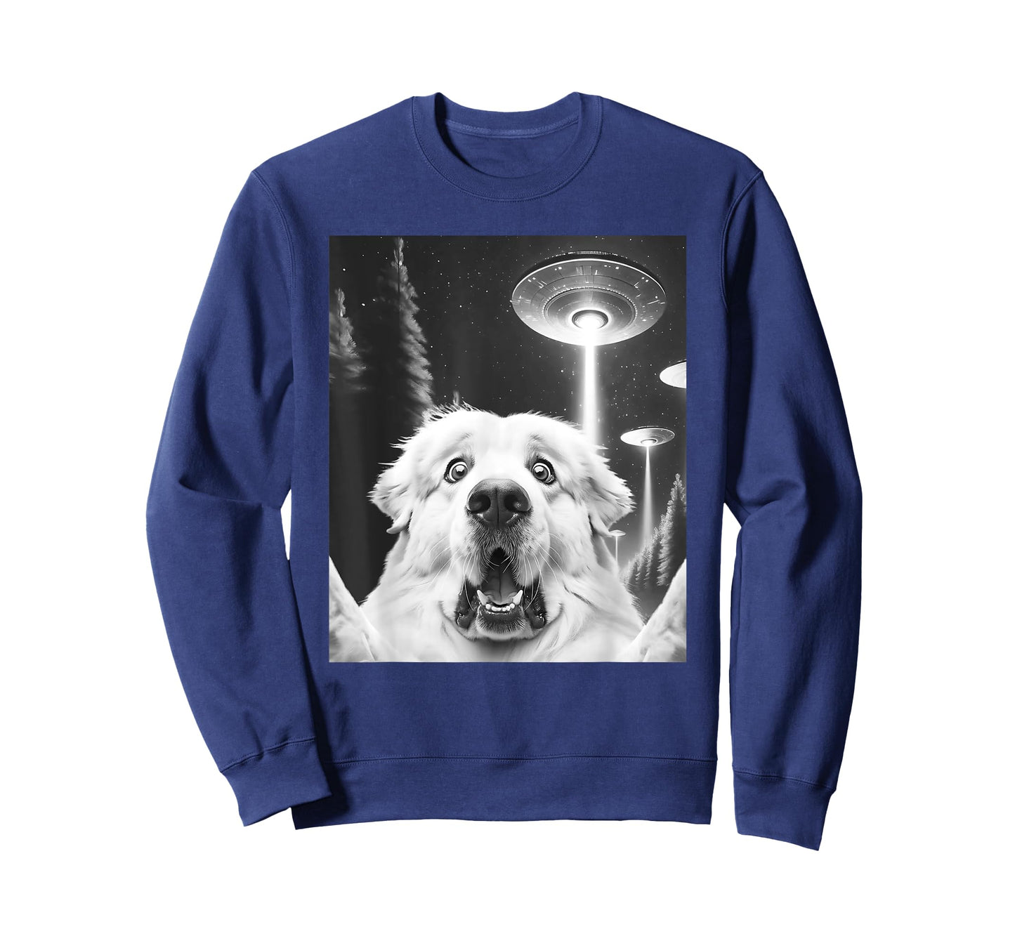 Funny Great Pyrenees Alien UFO Taking a Selfie Dog Mom Dad T-Shirt