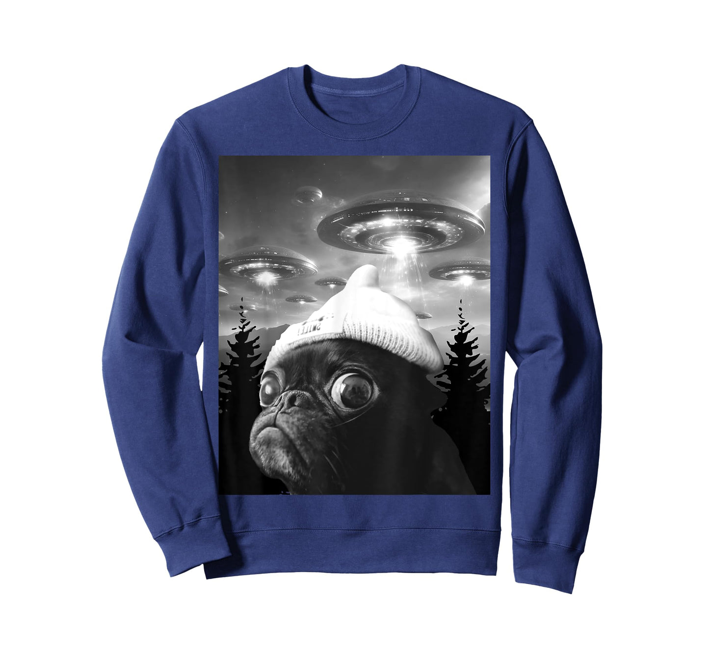 Cute Scared Pug Funny Dog Selfie With UFO T-Shirt