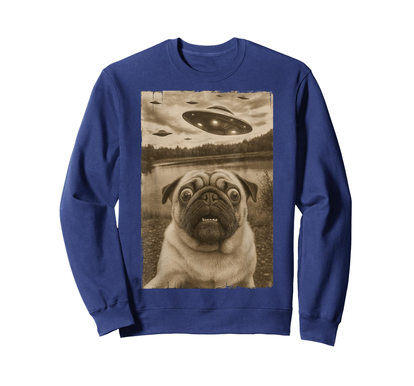 Vintage Pug UFO Encounters - Funny UFO and Pug Selfie T-Shirt