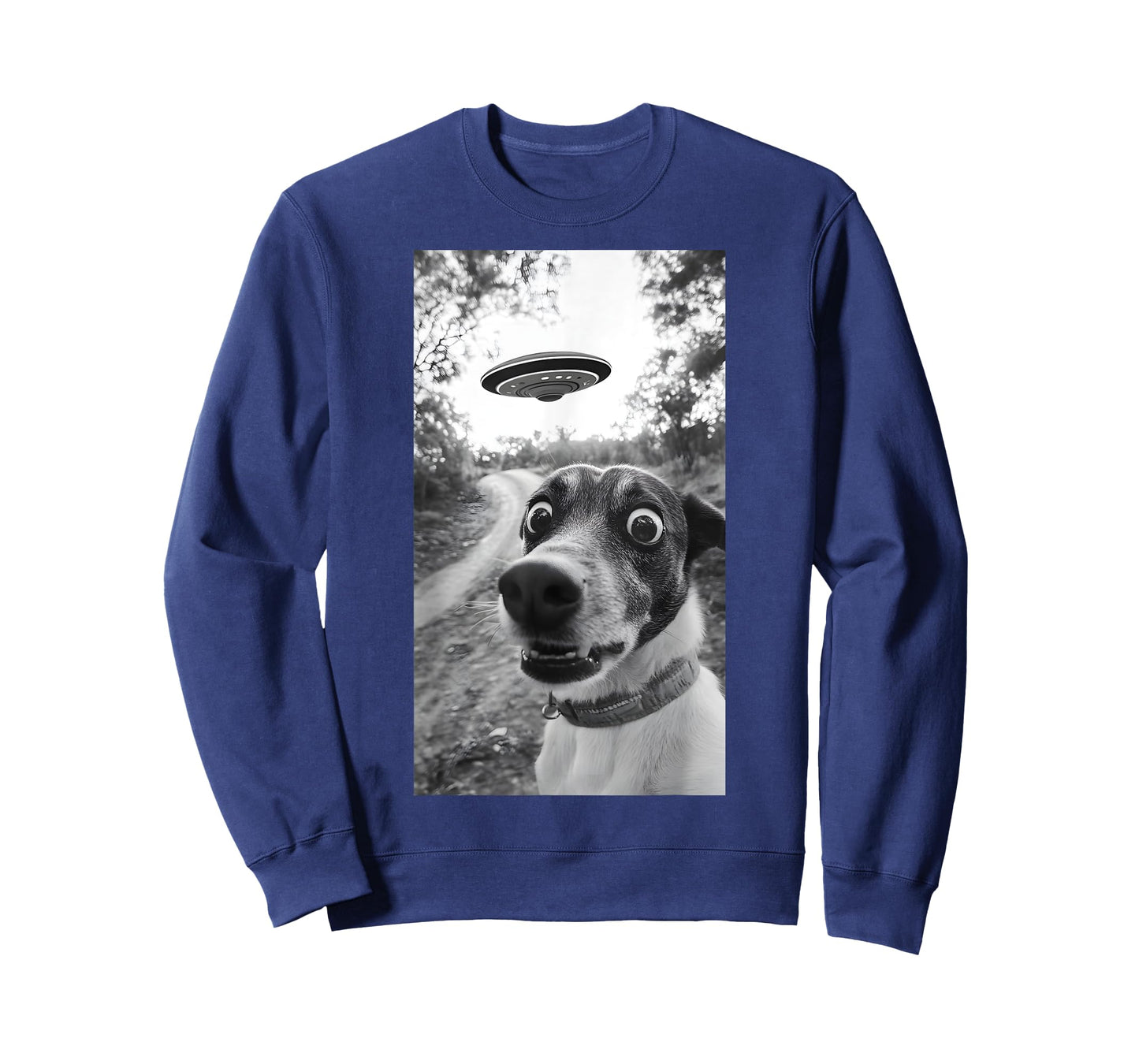Surprised Dog Selfie With Alien UFO Funny Dog Men Women Kid T-Shirt