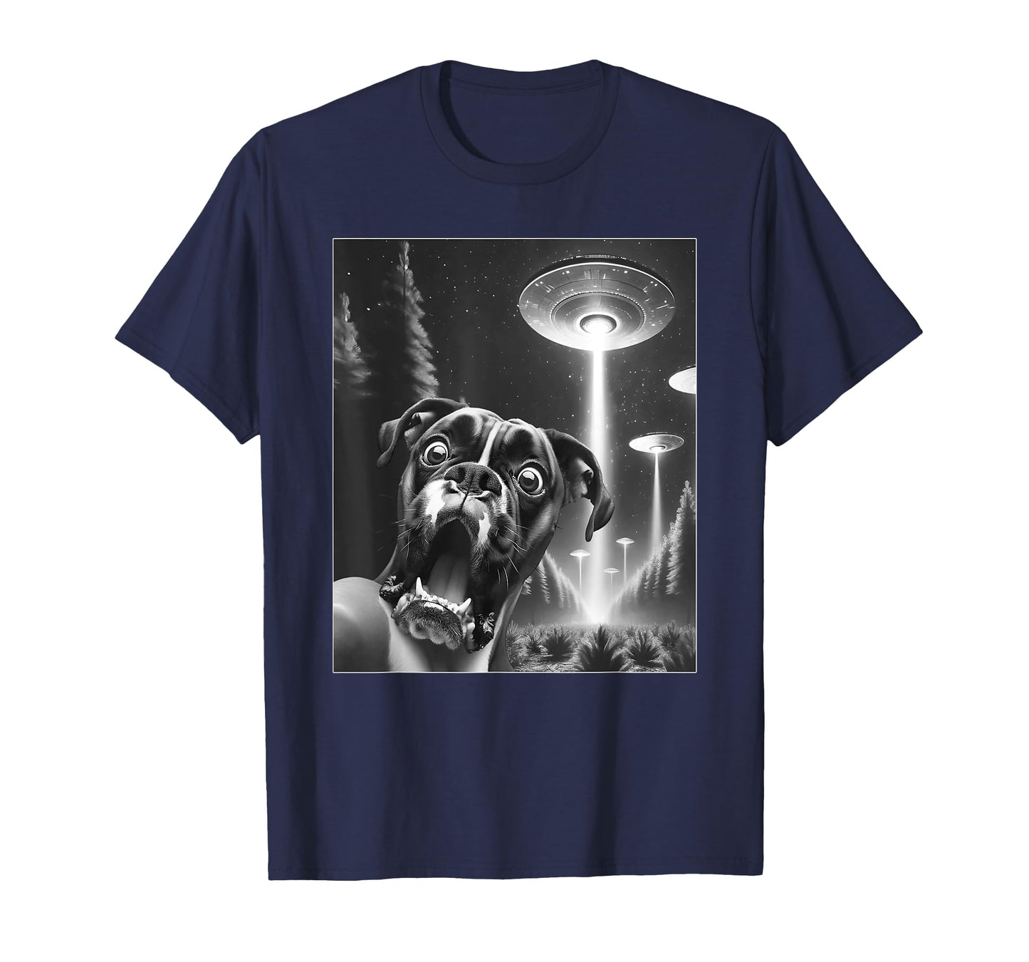 Funny Boxer Dog Alien UFO Taking a Selfie Dog Mom Dad Men Women Girls Kids T-Shirt