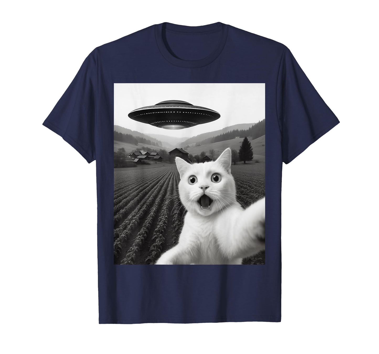 Cat Selfie With Alien UFO Funny Cat Gifts For Men Women Kids T-Shirt