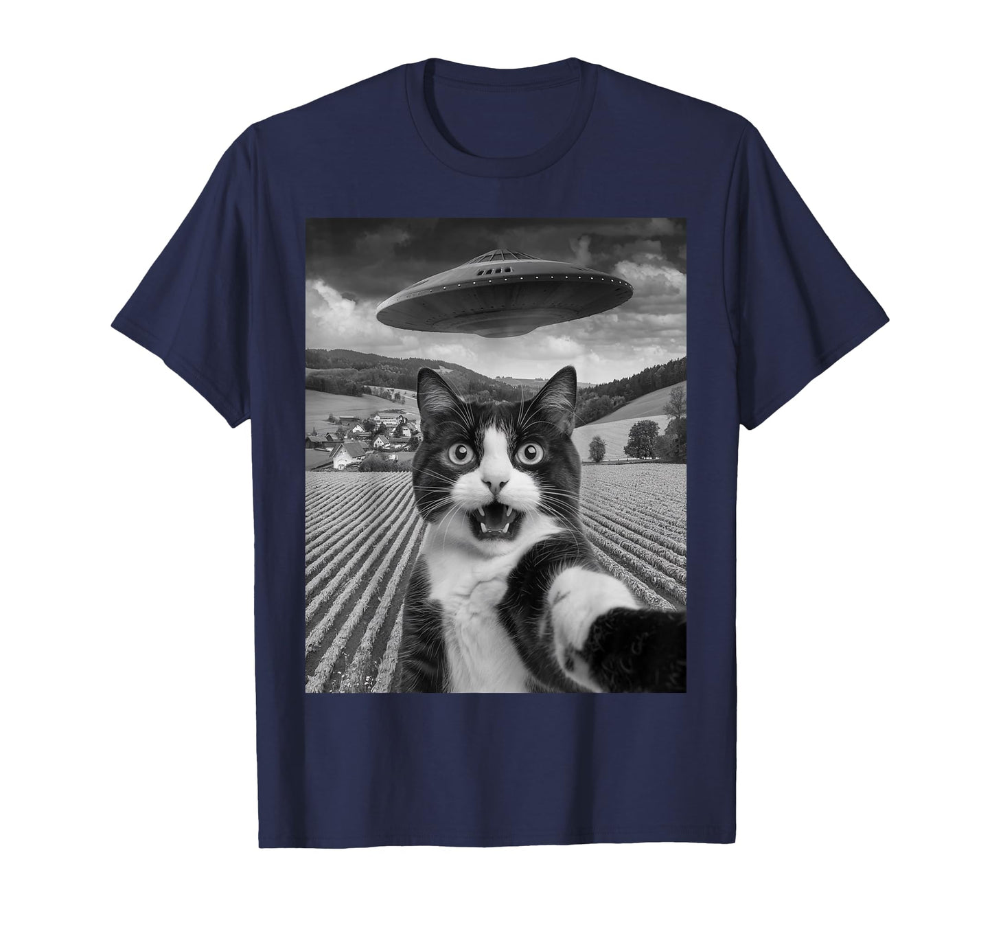 Cat Selfie With Alien UFO Funny Cat Gifts For Men Women Kid T-Shirt