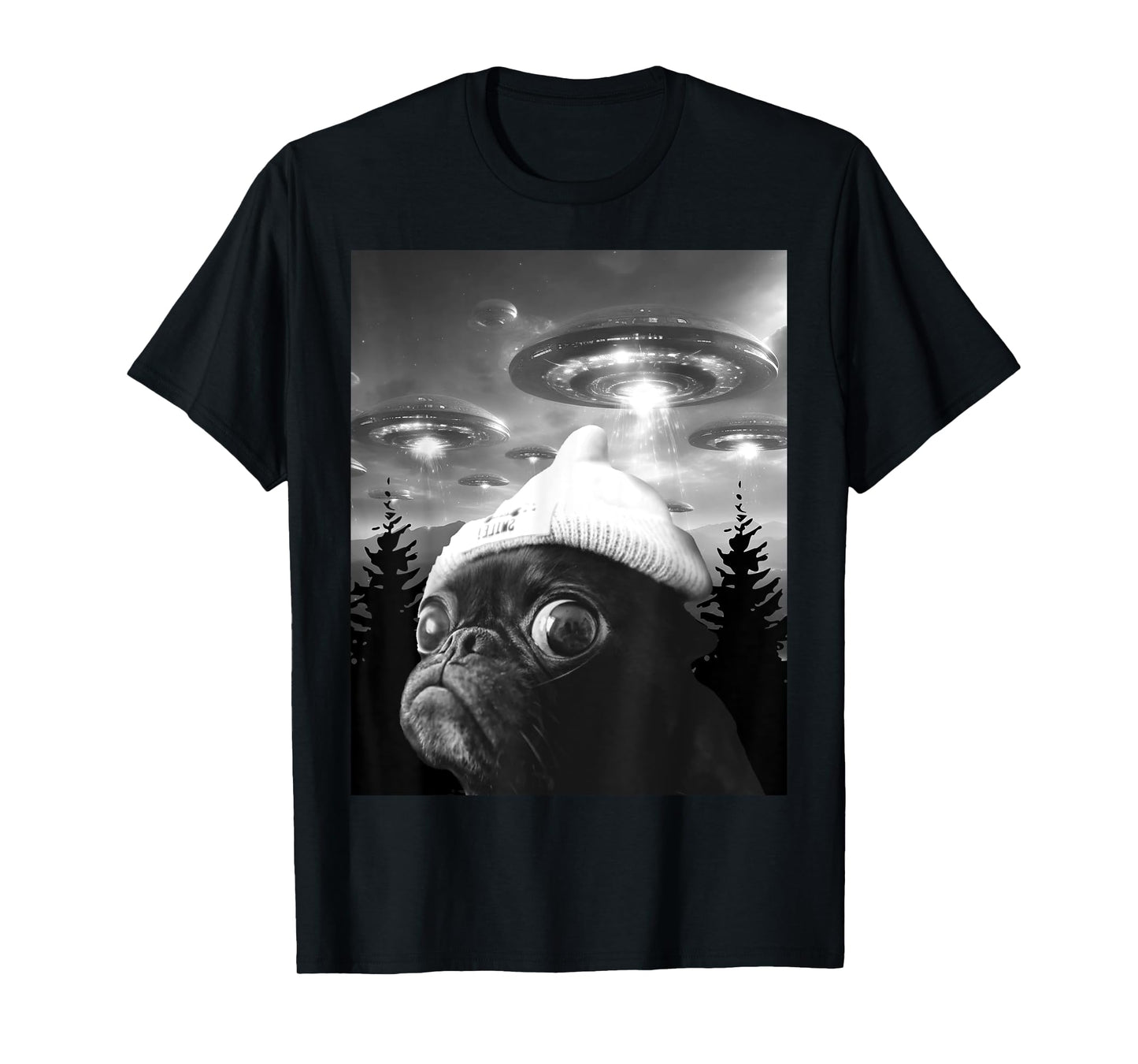 Cute Scared Pug Funny Dog Selfie With UFO T-Shirt