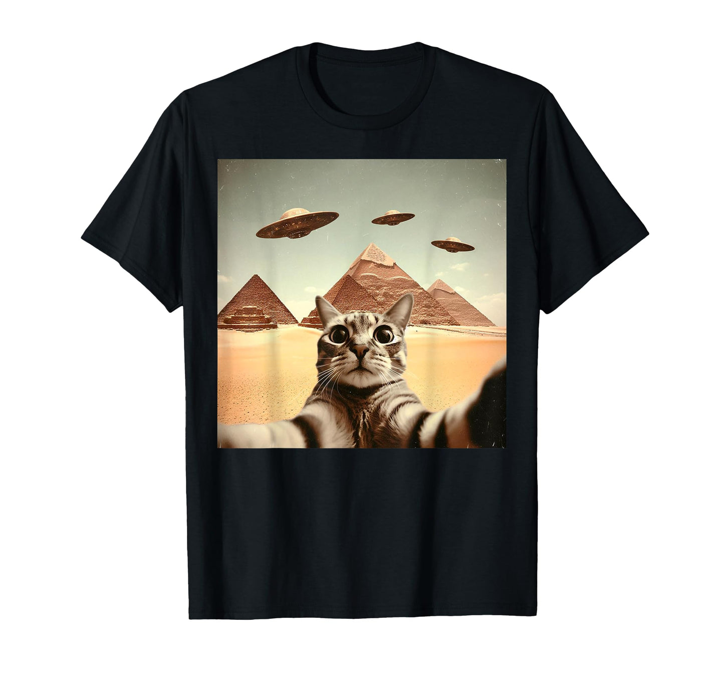 Cat Selfie With Alien UFO Funny Cat Gifts For Men Women Kid T-Shirt