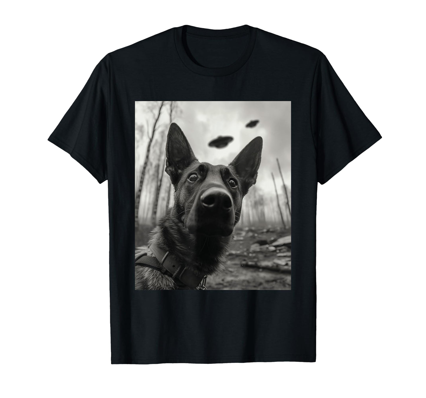 Dog Mom Dad - Funny Alien Selfie Malinois UFO Men Women T-Shirt